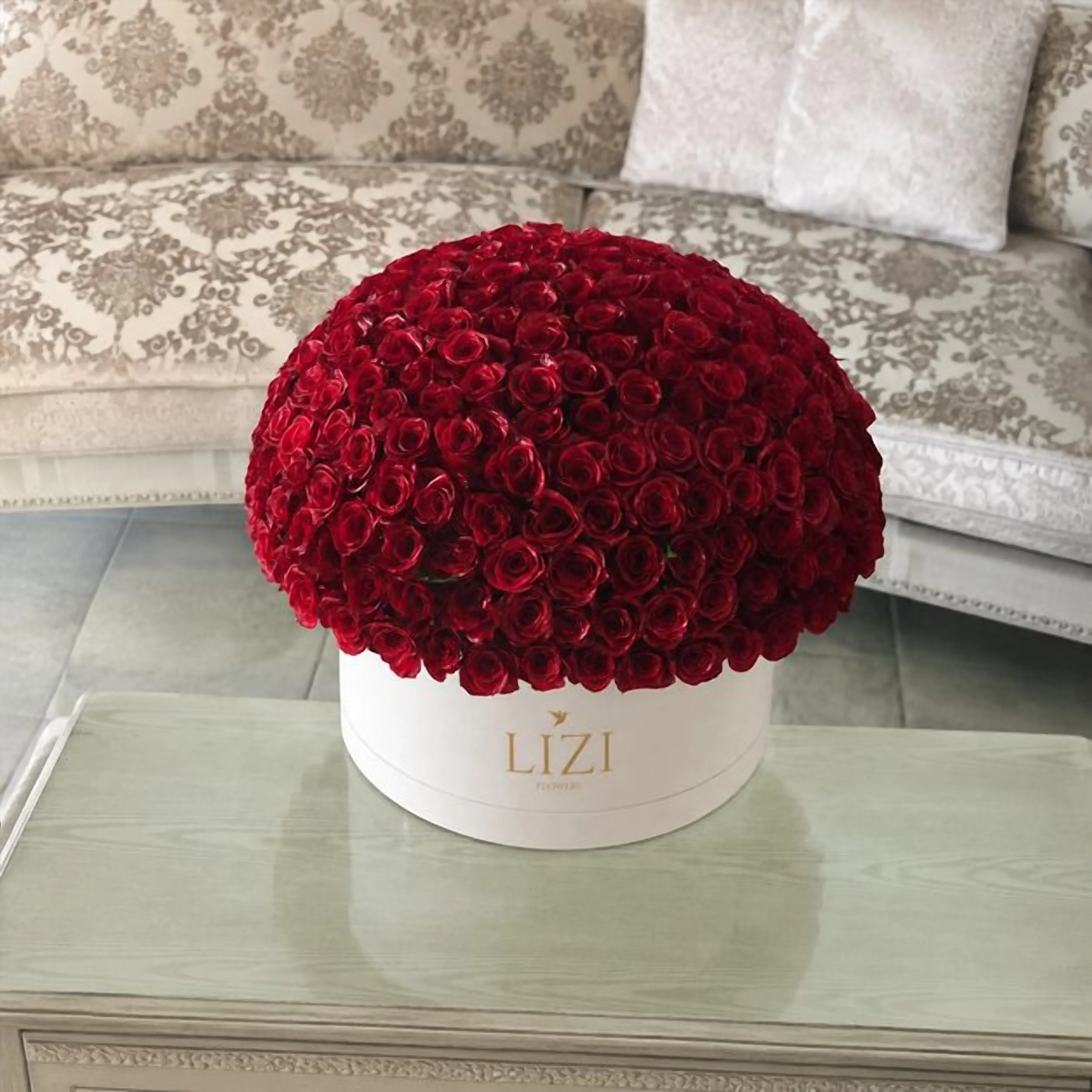 Rosas Signature · M · 80 rosas